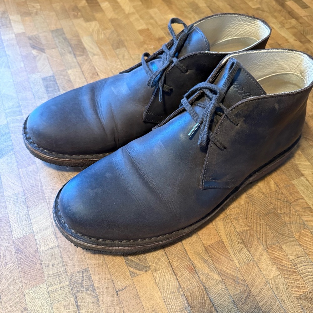 Brown Leather Chukka Boots with Minimalist Design